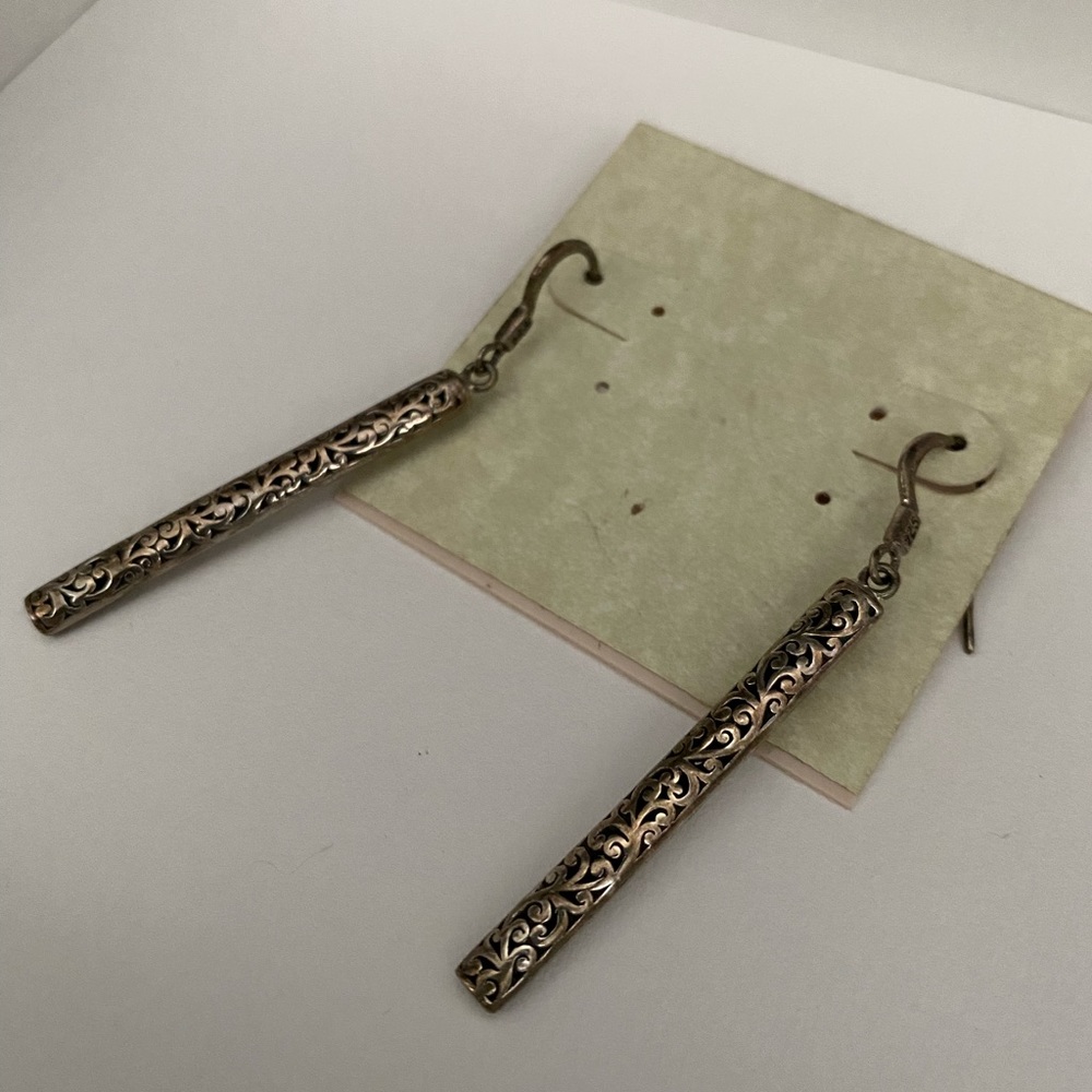 Silver earring - Picture 3 of 3